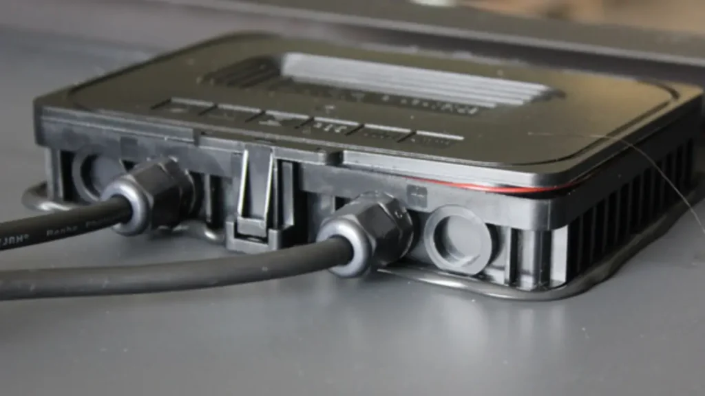 solar panel junction box manufacturers
