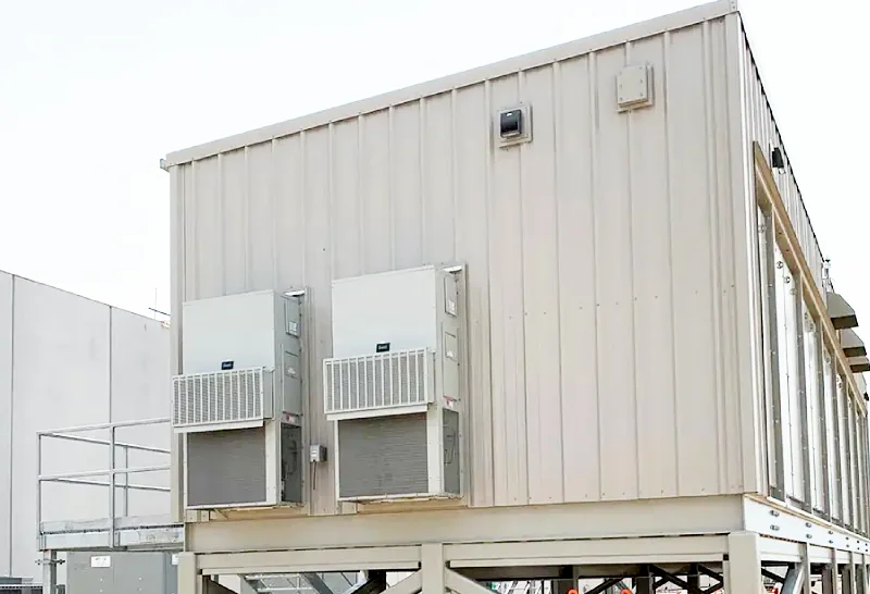 components of a power distribution center