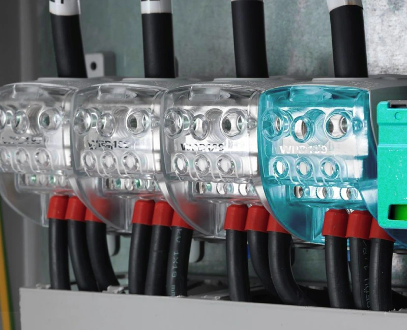 power distribution blocks