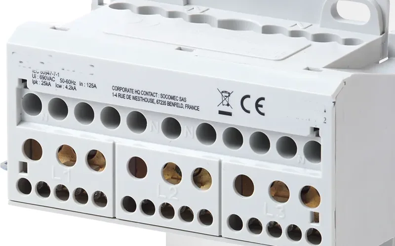 what is a power distribution block