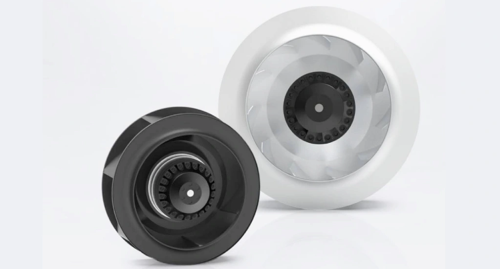 difference between axial and radial fans